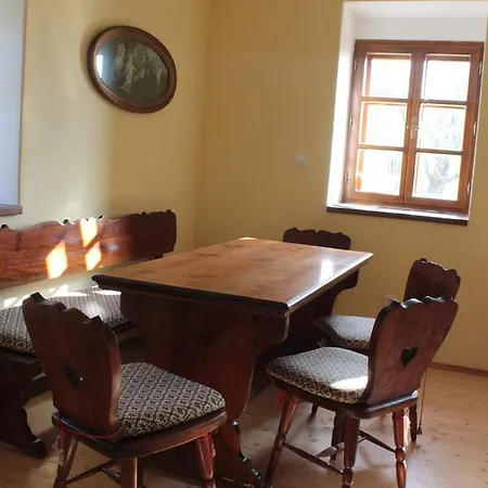 Gospodarstwo wiejskie - Slapy/pazderny *