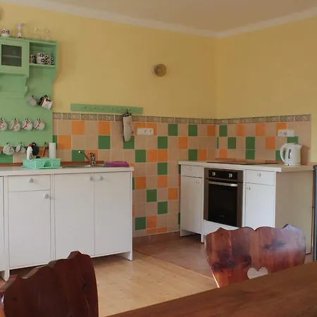Kır Evi - Slapy/pazderny Zdar (Benesov)